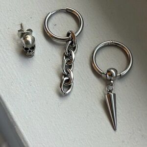 Silver Skull and Chain Earrings
